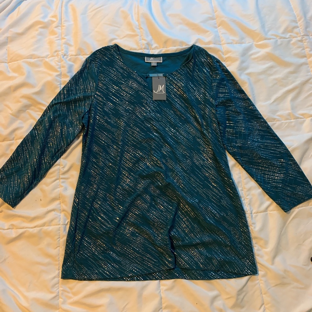 a green tunic